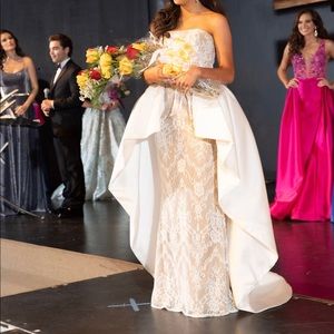 💚SOLD💚 Sherri Hill Pageant